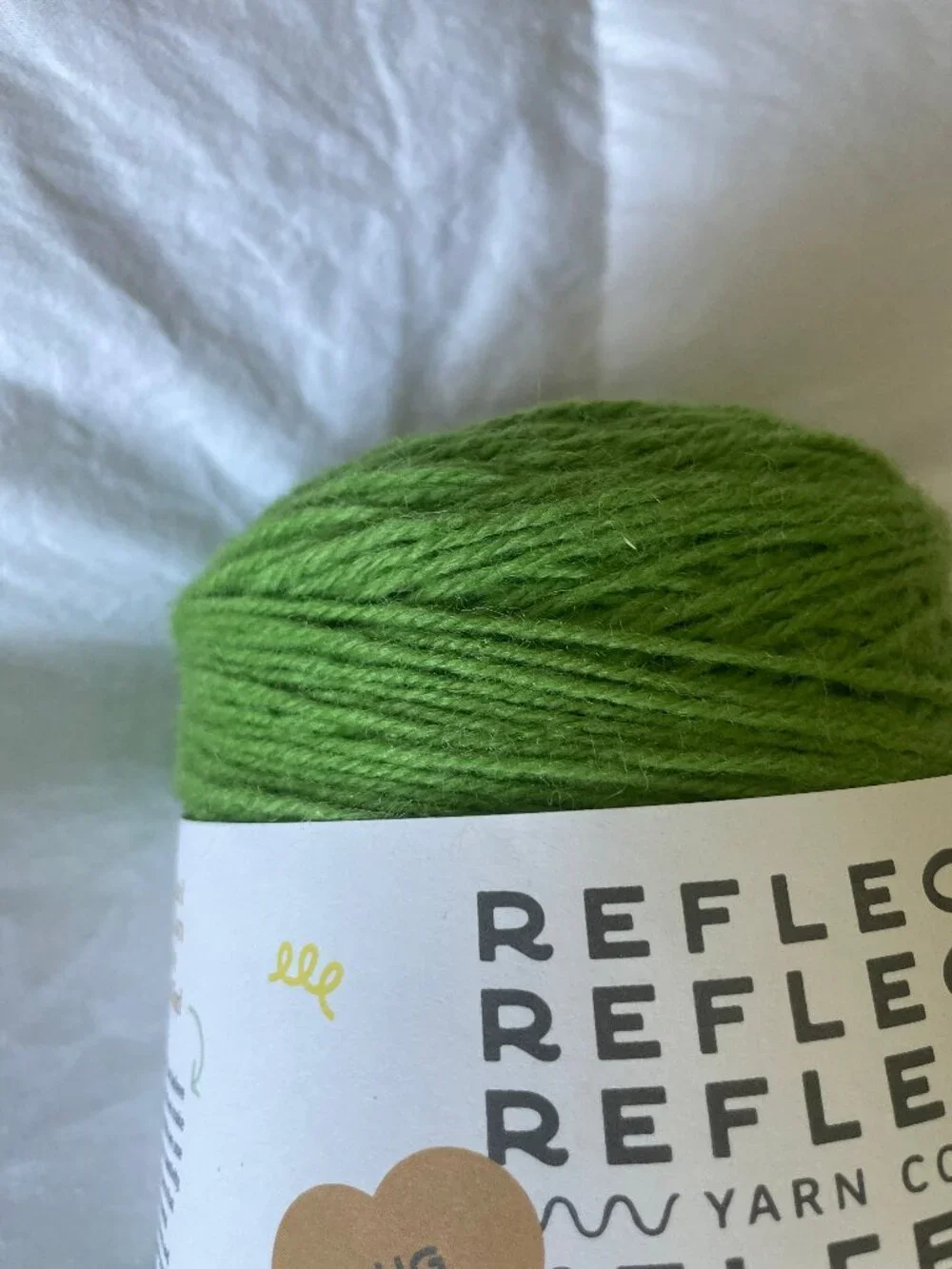 Tuft The World Reflect Wool Cone Yarn